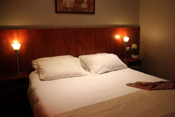 Room 16 of 79