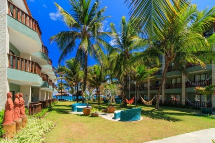 Hotel Exterior 125 of 140