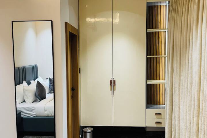Room 7 of 59