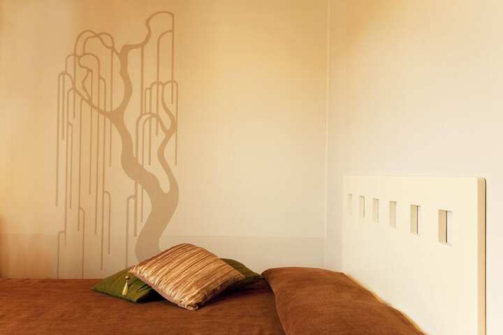 Room 3 of 28