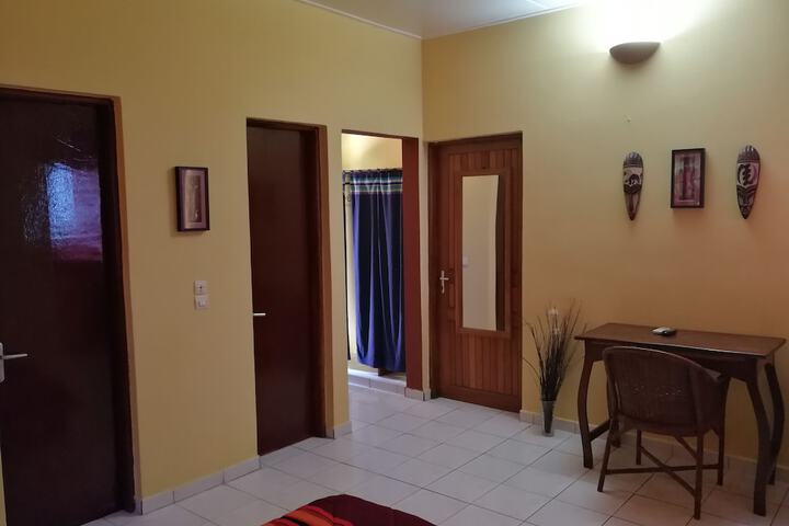 Room 3 of 43