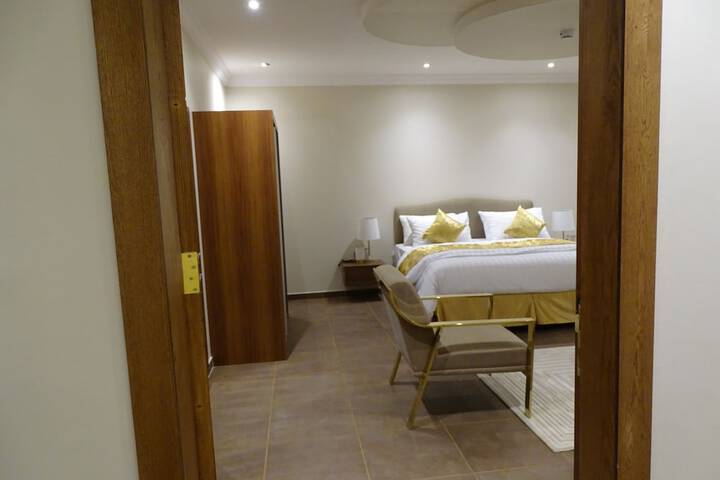 Room 9 of 24