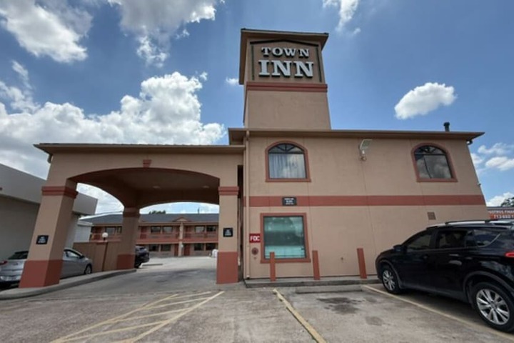 Town INN