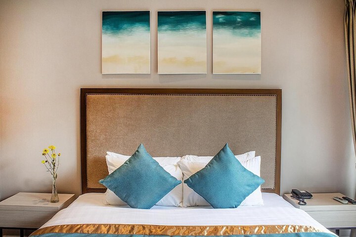Room 14 of 26