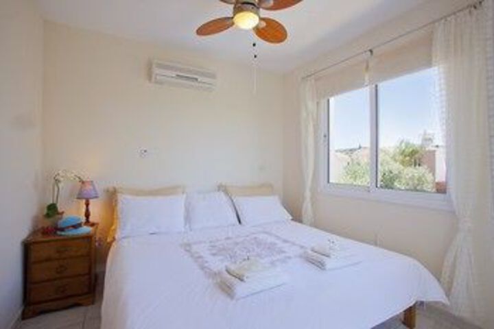 Room 5 of 22