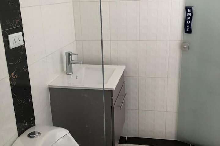 Room 15 of 35