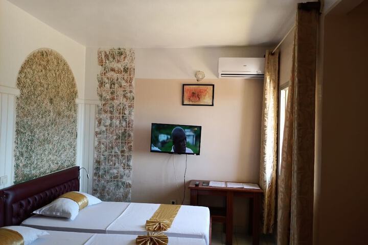 Room 21 of 55