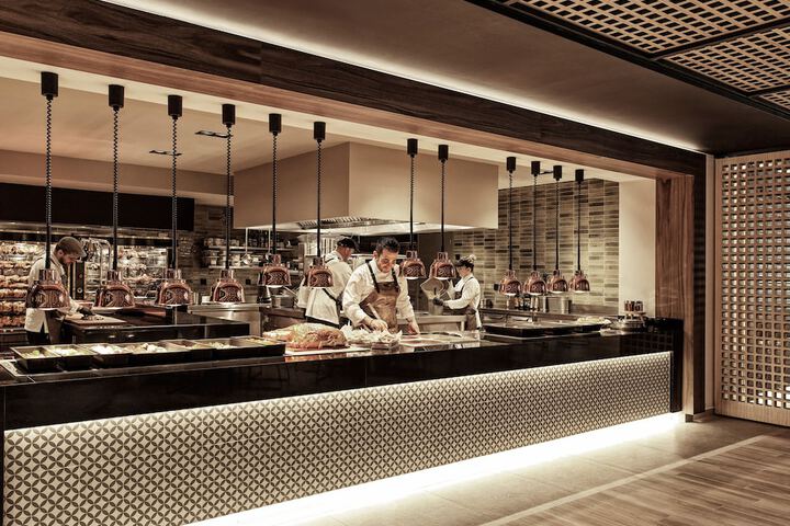 Dining 87 of 129