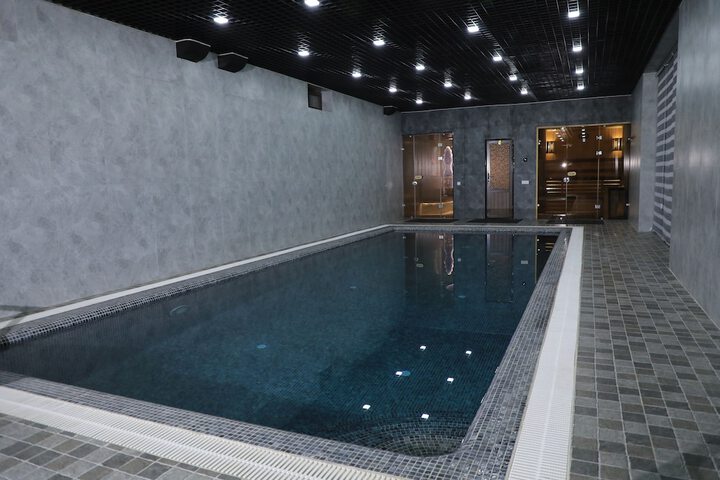 Pool 39 of 50