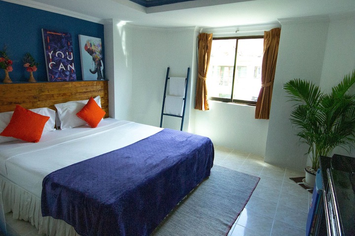 Room 16 of 63