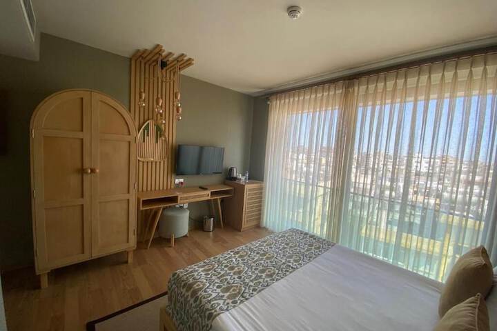 Room 27 of 54