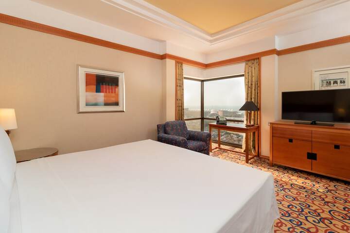 Room 7 of 358