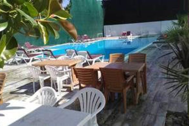Pool 22 of 26