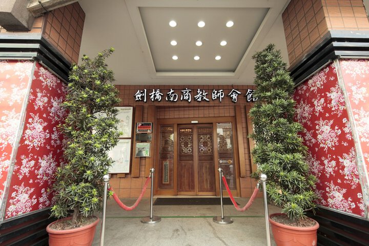 Hotel 34 of 40