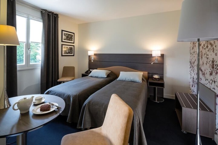 Room 5 of 41