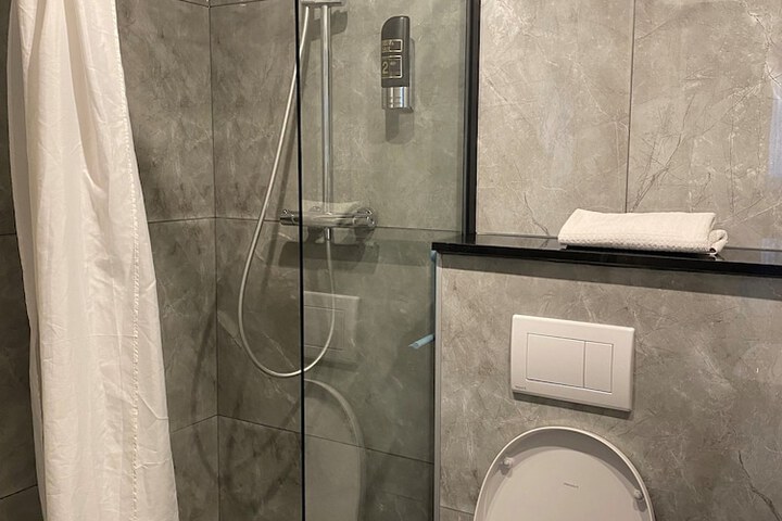 Room 46 of 58