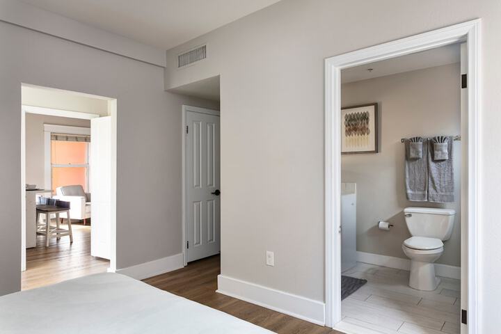 Room 260 of 285