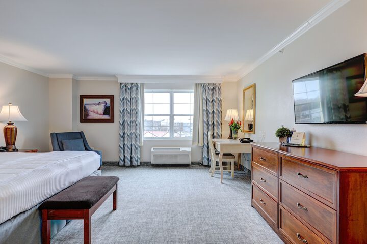 Room 10 of 81