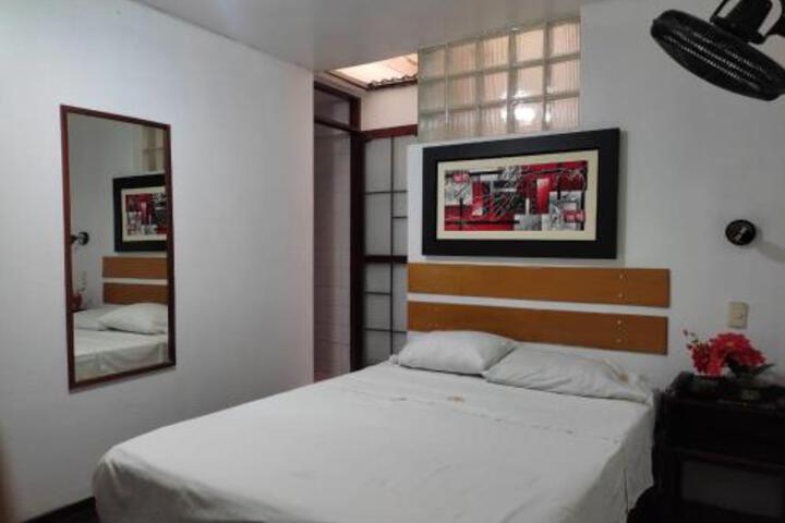 Room 13 of 16