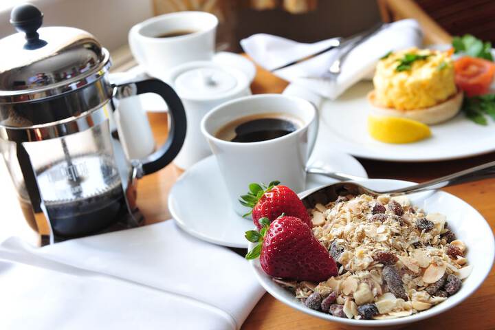 Breakfast/Coffee Service 32 of 67