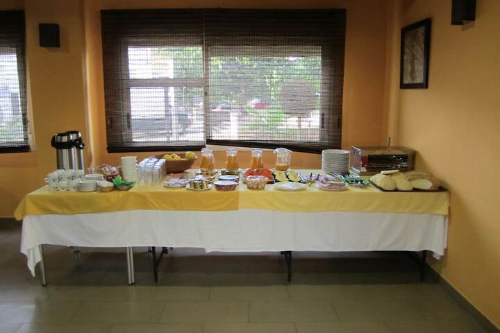 Breakfast area