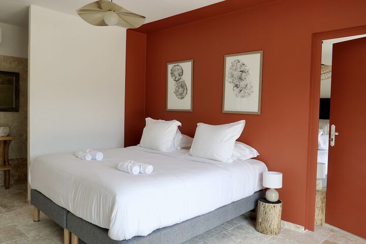Room 15 of 26