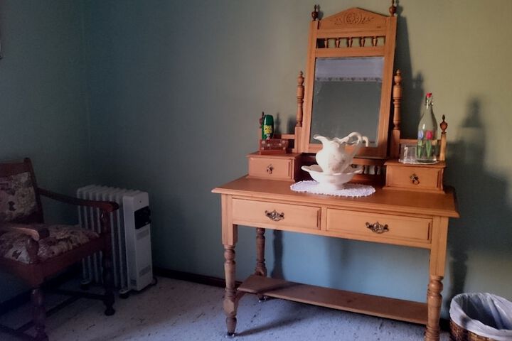 Room 10 of 36