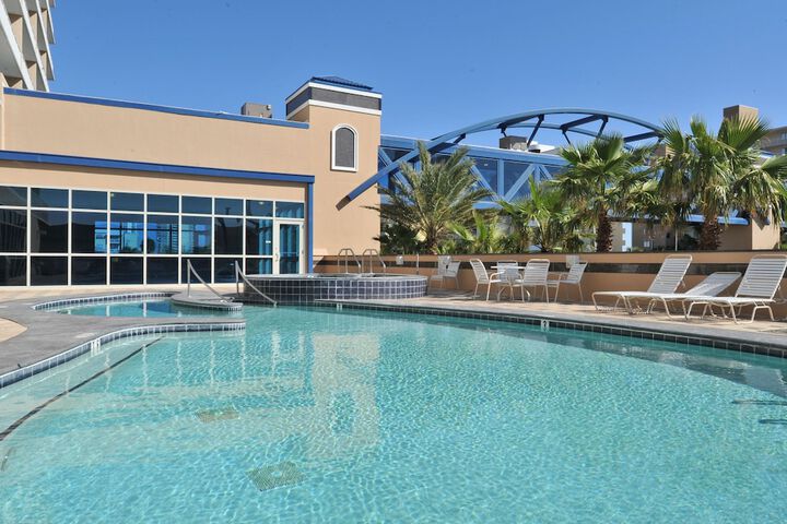 Pools & Facilities