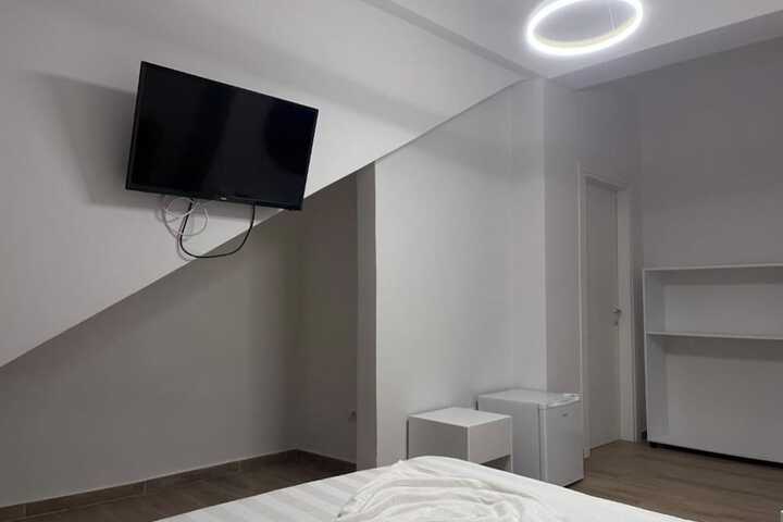 Room 36 of 71