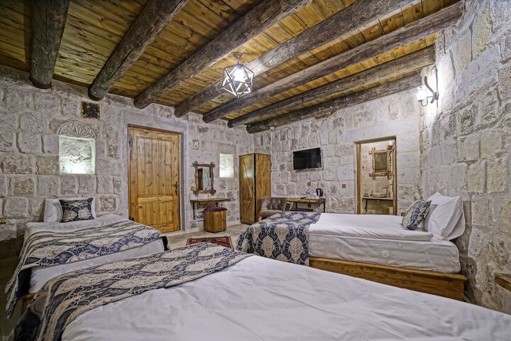 Room 21 of 53