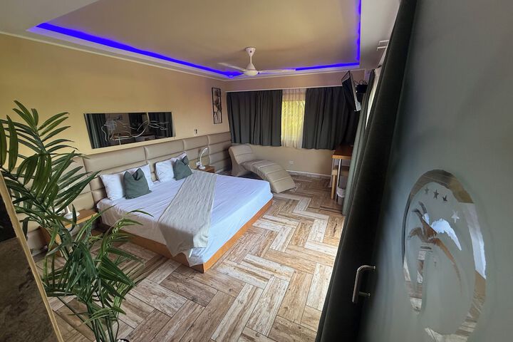 Room 30 of 157