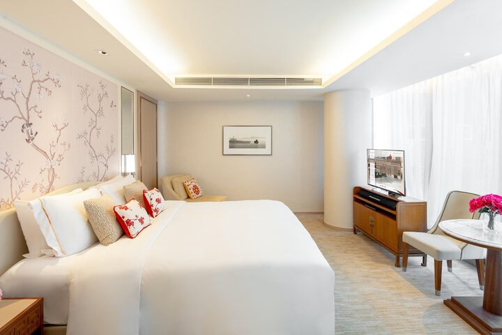 Room 6 of 22