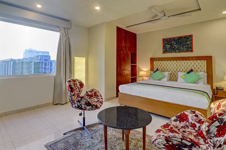 Room 17 of 49