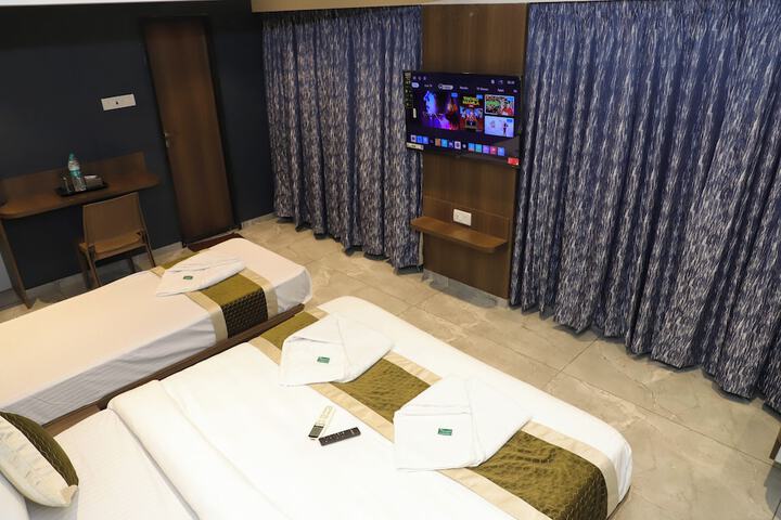 Room 16 of 28
