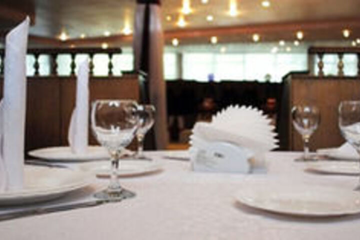 Dining 21 of 23