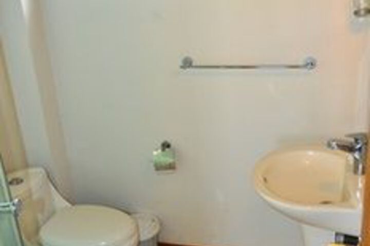 Room 2 of 18