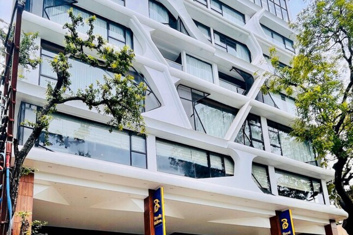 Hotel 31 of 32