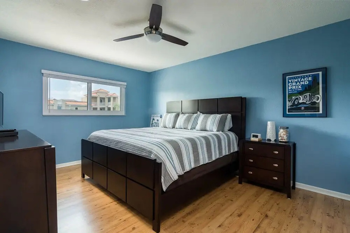Room 2 of 22
