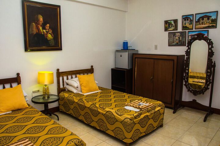 Room 14 of 48