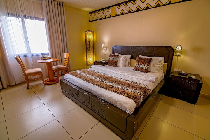 Room 10 of 73