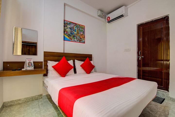 Room 15 of 25