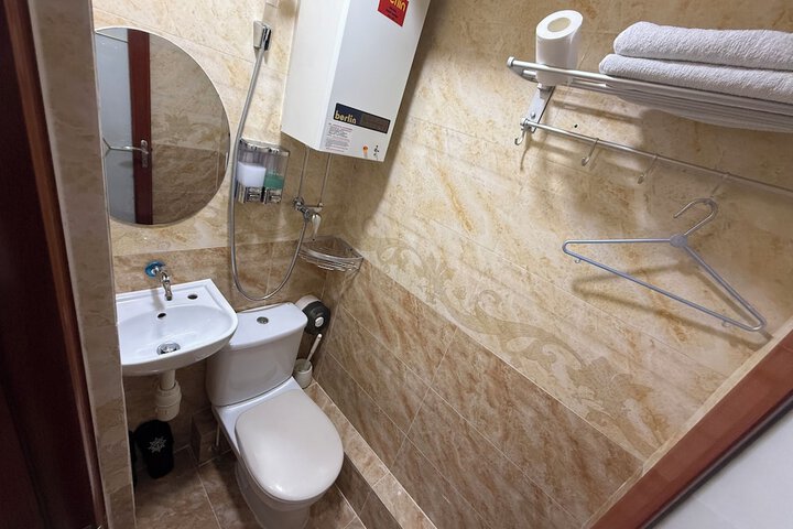 Room 100 of 138