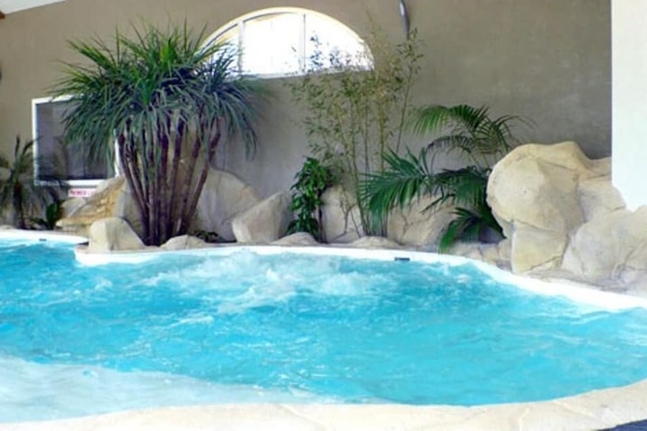 Pool 23 of 58