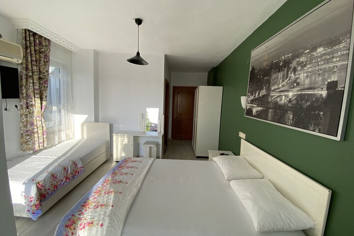 Room 9 of 45