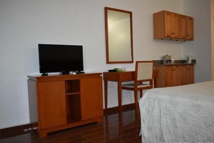 Room 9 of 43