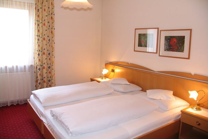 Room 7 of 36