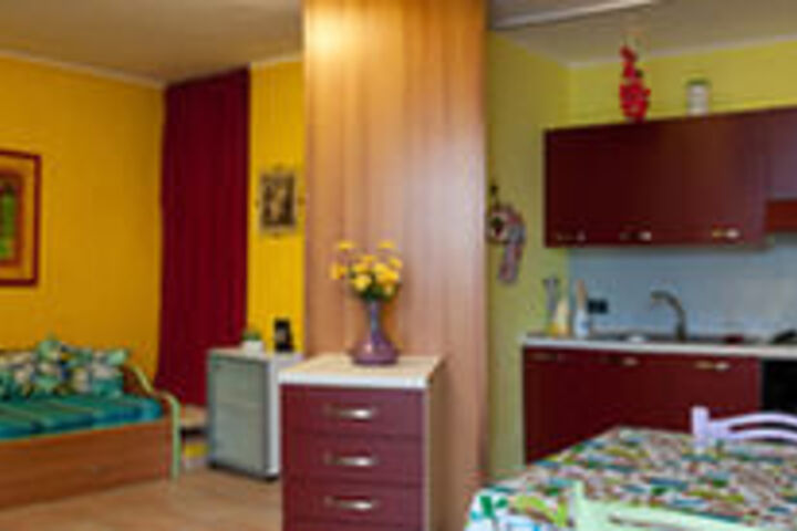 Room 11 of 22