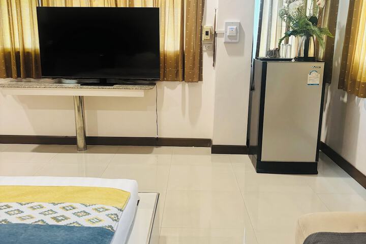 Room 53 of 68