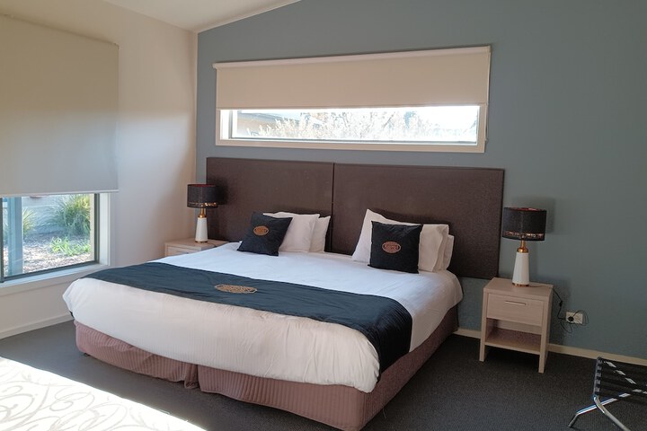 Room 4 of 39