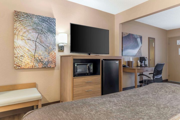 Room 12 of 42